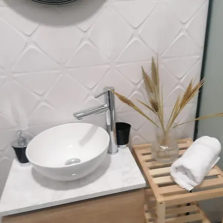 Confort 2 アパート